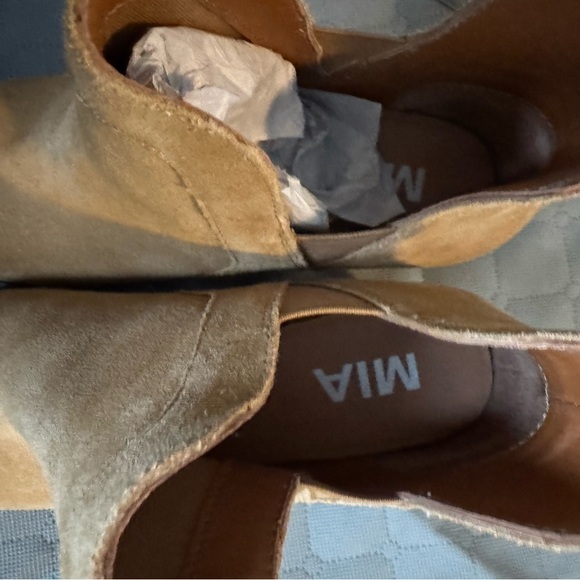 MIA Women's Tan Ankle Boots Sz 6 - Picture 16 of 16